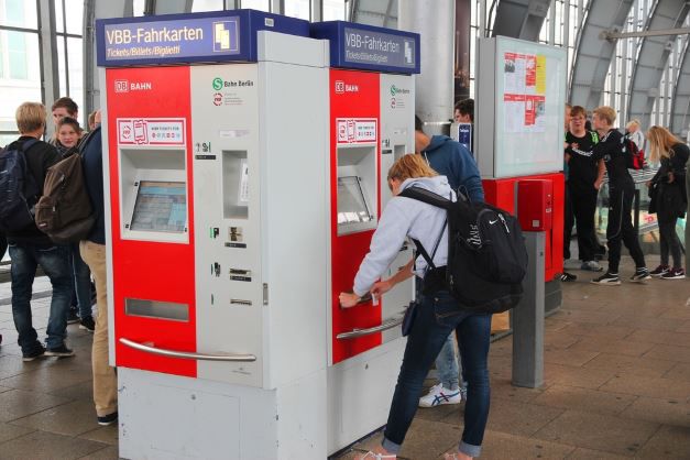 Ratgeber für Nah- und Fernverkehr - Bahn verspätet? Bekomme ich Geld zurück? Ratgeber für Nah und Fernverkehr Bahn verspätet? Bekomme ich Geld zurück?