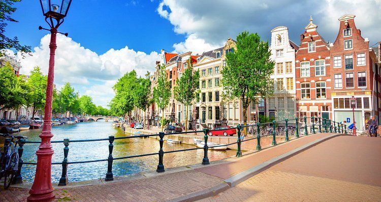 1   4 ÜN in Amsterdam inkl. Frühstück & Canal Cruise ab 49€ p.P.