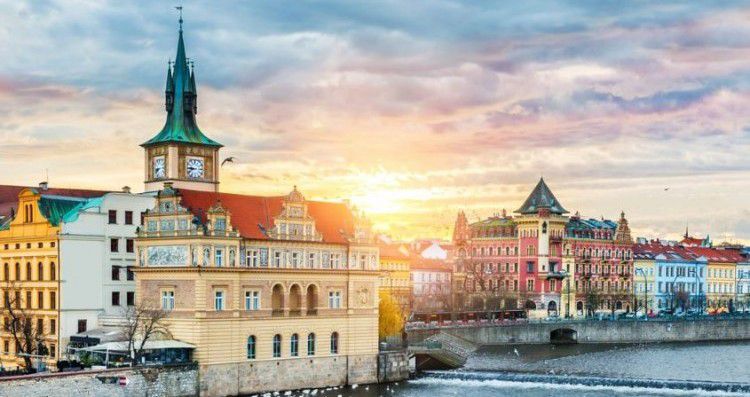 2   4 ÜN im 4* Hotel in Prag inkl. Frühstück, Willkommensgetränk und Zimmerupgrade ab 69€ p. P.