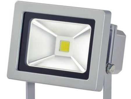 Brennenstuhl Chip LED Leuchte 10W zur Wandmontage für 13,99€
