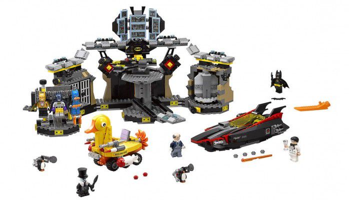 LEGO Batman (70909)   Batcave Einbruch für 76,49€ (statt 87€)