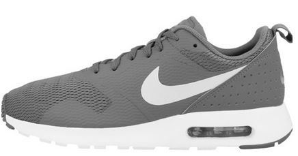 Air Max Tavas und Roshe Herren Sportschuhe für je 79,90€