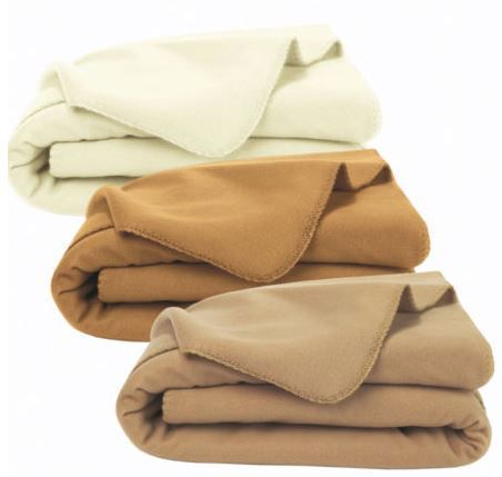 Fleece NoName Kuscheldecken   div. Modelle für je 8,99€