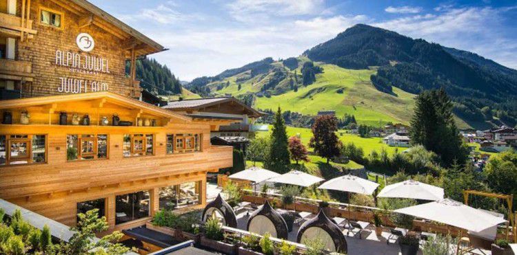 2ÜN im 4*S Hotel Saalbach Hinterglemm inkl. Verwöhnpension & Dinner ab 207€ p.P.