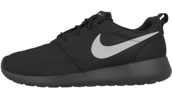 Nike Roshe One   Sneaker für Herren und Damen ab 55,17€