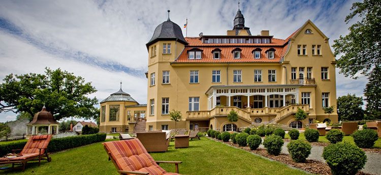 Last Minute: 2 ÜN in 5* Schlosshotel in Meck Pomm + Frühstück & Dinner ab 109€ p.P.