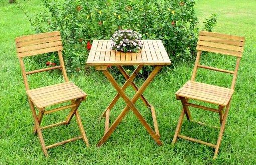 Gartenset (2 Stühle + Tisch) aus Akazienholz für 43,85€