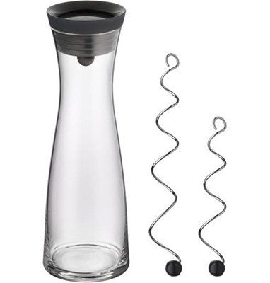 WMF Wasserkaraffe Basic (1,5 Liter) + 2 Fruchtspieße für 15,90€ (statt 29€)   Prime