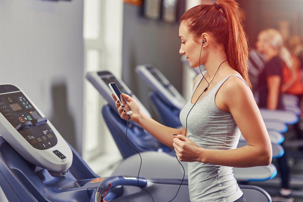 Fitnessstudios lassen die Muskeln spielen: Welche sind empfehlenswert?