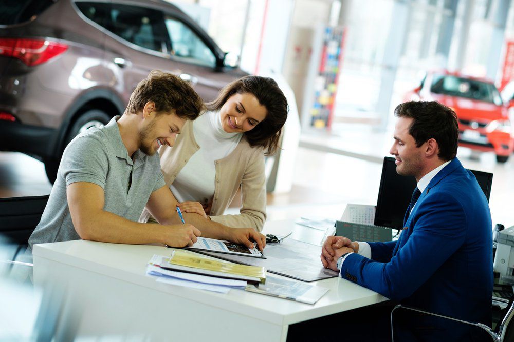 Auto leasen oder kaufen? Schwere Entscheidung bei der Neuwagen Anschaffung