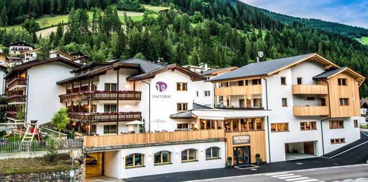 2 ÜN in Südtirol in Familienhotel inkl. Verwöhnpension, Hallenbad, Sauna & Kinderbetreuung ab 154€ p.P.