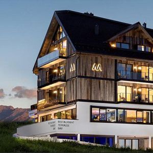 2 ÜN in Tiroler Designhotel inkl. Verwöhnpension & Wellness ab 199€ p.P. 2 ÜN in Tiroler Designhotel inkl. Verwöhnpension & Wellness ab 199€ p.P.