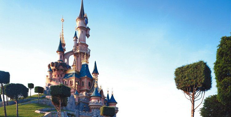 1 Tagesticket Disneyland Paris und Disney Studios Park + 1   3 ÜN im 4* Hotel mit Frühstück ab 129€ p.P.