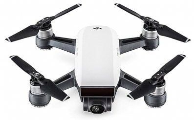 DJI Spark Fly More Combo (RTF) in Weiß für 405,26€ (statt ~450€)