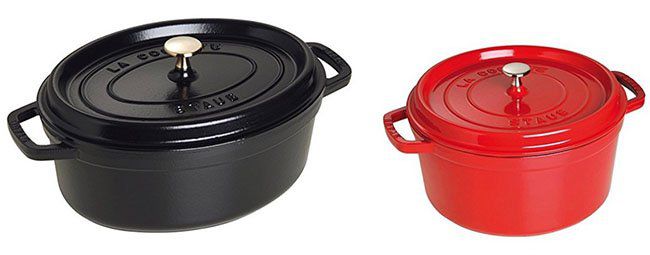 Staub Cocotte/Bräter aus Gusseisen bei XXXLutz   z.B. Schmortopf 28cm rund (6,7l) für 95,52€ (statt 152€)