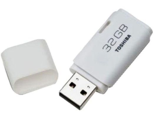 Toshiba TransMemory U202   32GB USB2 Stick für 5€