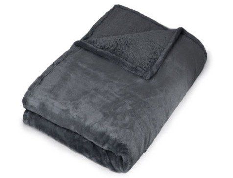 Beautissu Luxus Kuscheldecke mit Cashmere Feeling 150x200cm für je 14,99€