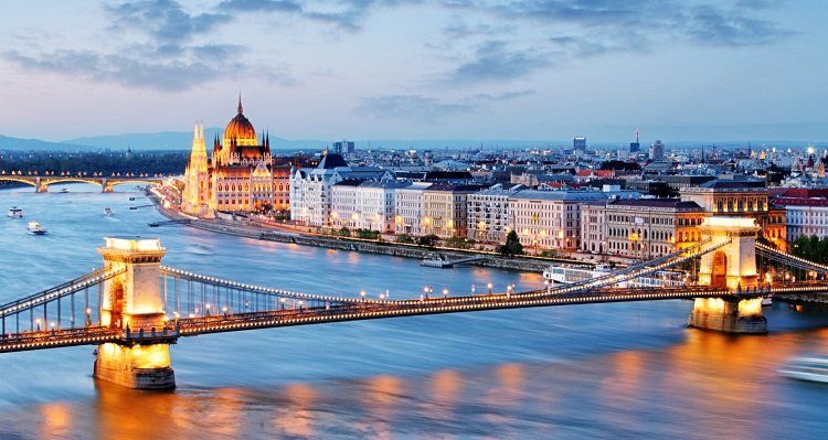 2   5 ÜN im 3* Hotel in Budapest inkl. Frühstück, Willkommensgetränk und Flüge ab 99€