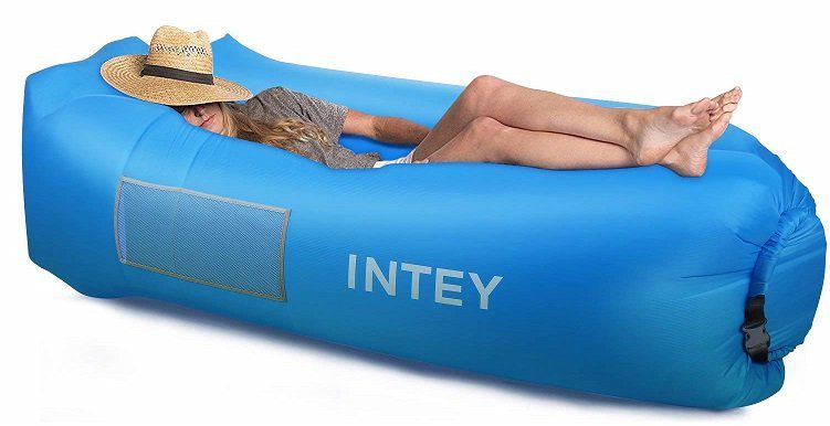 INTEY Luft Sofa mit Tragtasche für 20,99€ (statt 30€)