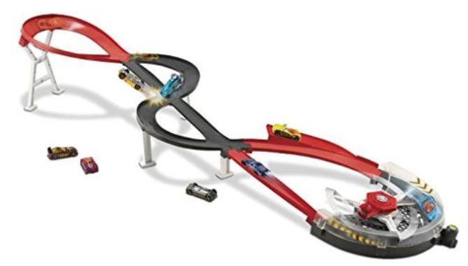 Hot Wheels Spiral Speedway Trackset ab 19,99€ (statt 38€)