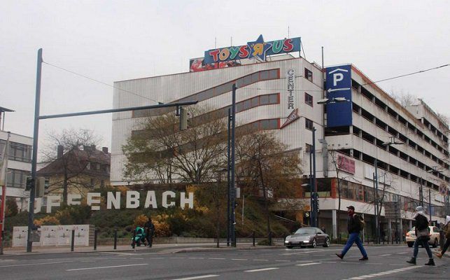 Offenbach: Bis Ende Dezember kostenlos parken im ToysRUs Gebäude