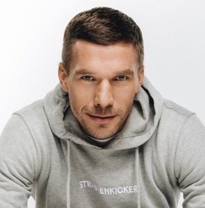 Rakuten: ab 0,01€ bestellen und automatisch 1€ an die Lukas Podolski Stiftung spenden Rakuten: ab 0,01€ bestellen und automatisch 1€ an die Lukas Podolski Stiftung spenden