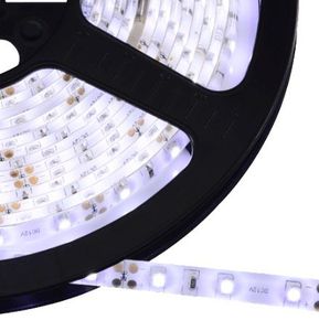 Vorbei! Ultron LED Streifen (5 Meter) in Kaltweiß für 10€ (statt 26€) Vorbei! Ultron LED Streifen (5 Meter) in Kaltweiß für 10€ (statt 26€)