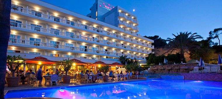 4 ÜN auf Mallorca (Santa Ponsa) im 4*Hotel inkl. Halbpension + ✈️ ab 155€ p.P.