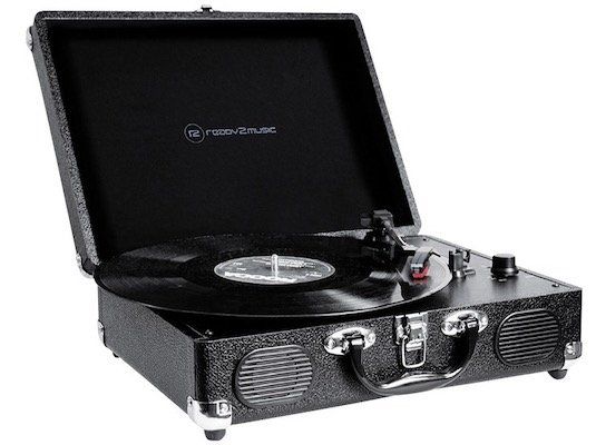 Ready2music Graceland USB Plattenspieler mit Riemenantrieb für 27,99€ (statt 40€)
