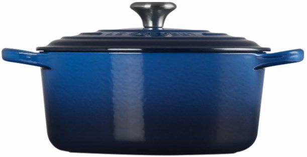 Le Creuset Signature Bräter (rund, 22 cm) in Blau für 134,49€ (statt 179€)