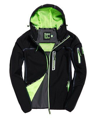 Superdry Sport Tracker Herrenjacke für 36,36€ (UVP: 130€)