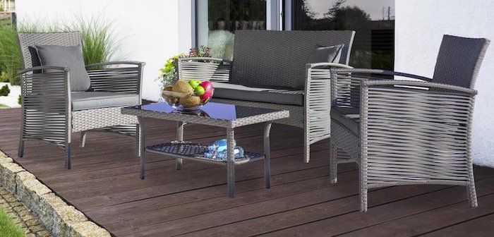 Loungegarnitur Julie 7 teilig (Sitzbank, 2 Stühle, Tisch, Kissen) für 152,65€ (statt 250€)