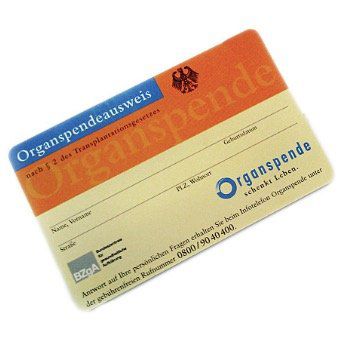 Organspendeausweis als Plastikkarte gratis nach Hause