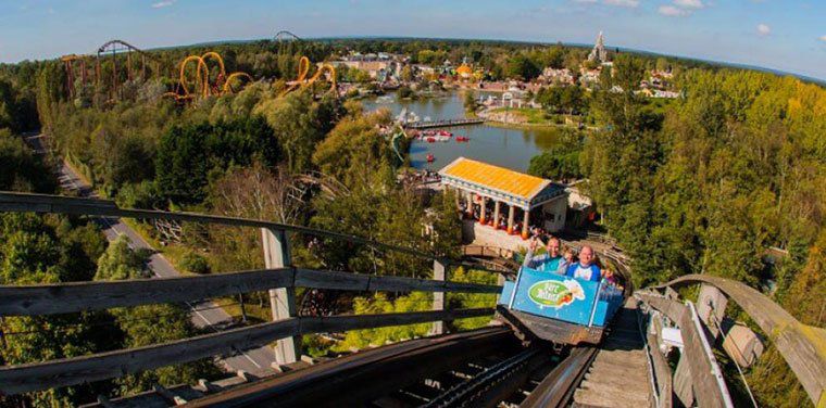 Eintritt in Parc Astérix mit mehr als 40 Attraktionen inkl. ÜN mit Frühstück bei Paris ab 89€ p.P.