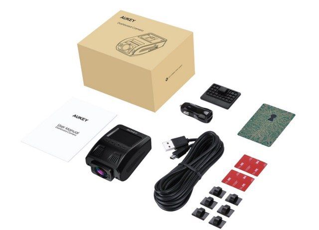 AUKEY Dashcam mit 1080P, Nachtsicht und 170° Weitwinke für 48,99€ (statt 70€)