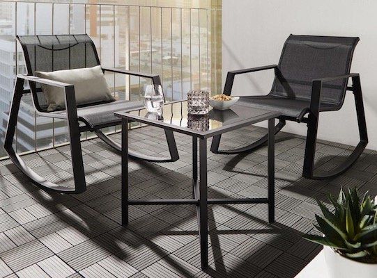 Balkon Set mit Tisch und Stühlen inkl. Schaukelfunktion für 64,35€ (statt 99€)