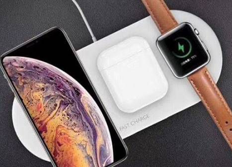 7,5 Watt Qi Ladegerät für Smartphones, Airpods & Apple Watch für 17,90€