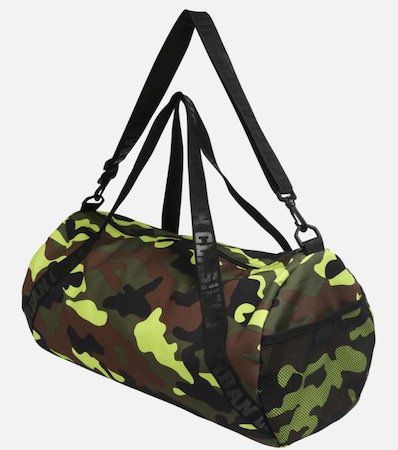 Urban Classics Sporttasche in Camouflage für 16,07€ (statt 25€)