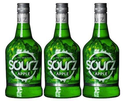 Ausverkauft! 3 Flaschen Sourz Apple Likör (je 0,7 L, 15%) ab 13,90€ (statt 24€)