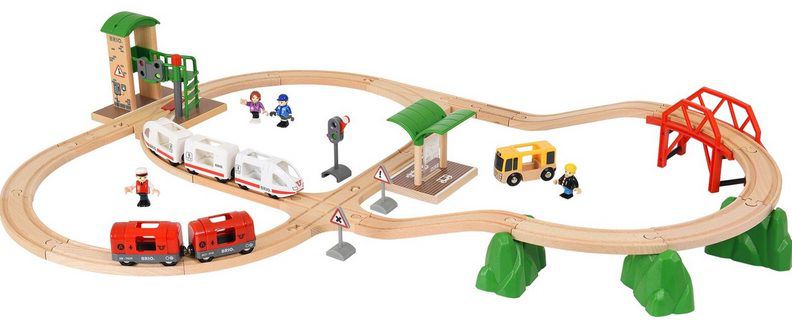 BRIO World Travel City Set Holz Spielzeugbahn (41 tlg.) für 47,85€ (statt 56€)