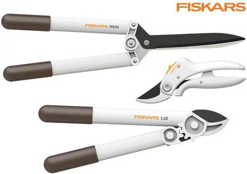 Fiskars Schnitt Set (Zweigschere, Astschere & Heckenschere) für 45,90€ (statt 94€)