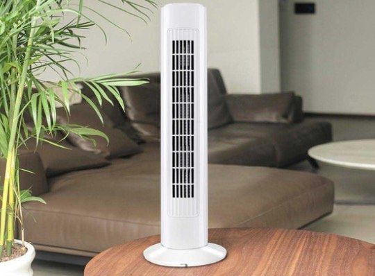 Weißer Turmventilator mit 50W für 11,98€