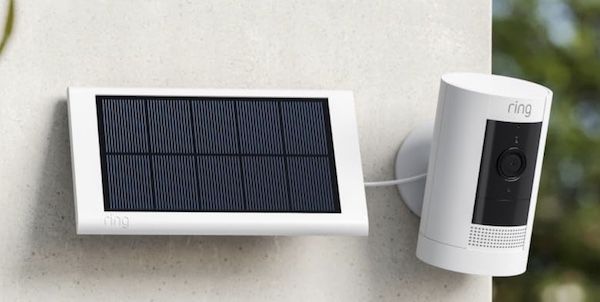 Ring Stick Up Cam Überwachungskamera inkl. Solarpanel für 99,99€ (statt 120€)