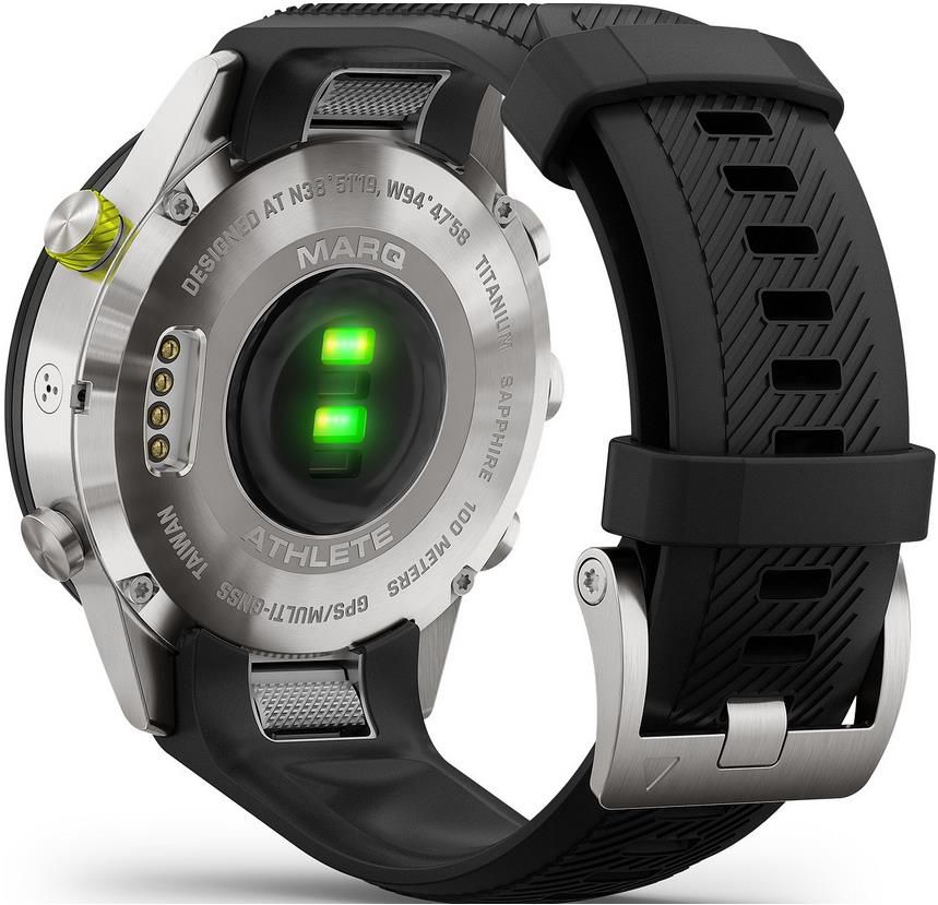 Garmin Marq Athlete Smartwatch mit Titangehäuse für 942,18€ (statt 1.175€)