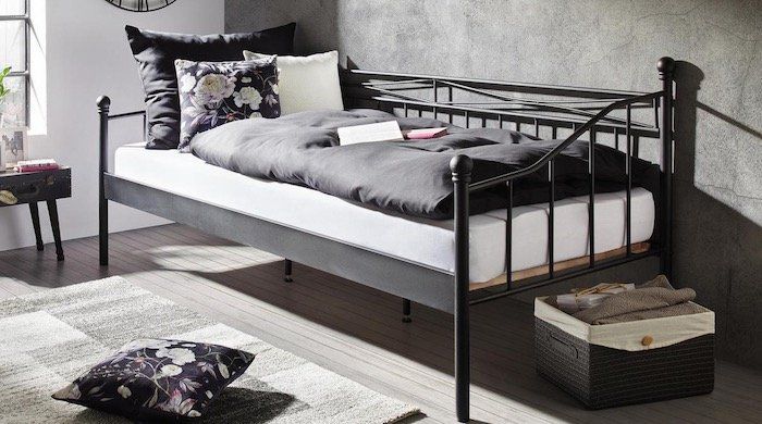 Mömax: Metallbett (90x200cm) in Matt Schwarz für 69,30€ bei Abholung (statt 99€)