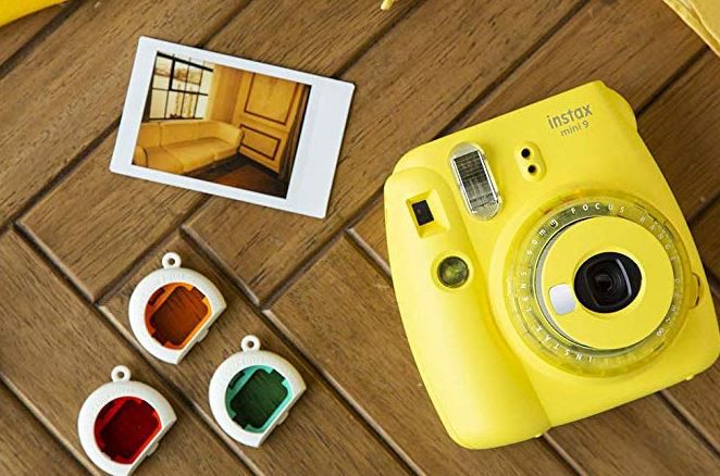 Fujifilm Instax Mini 9 Sofortbildkamera in Gelb für 49,99€ (statt 64€)