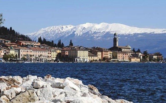 Italien: 3 Nächte im 3* Hotel am Gardasee inkl. Halbpension ab 109€ p.P.