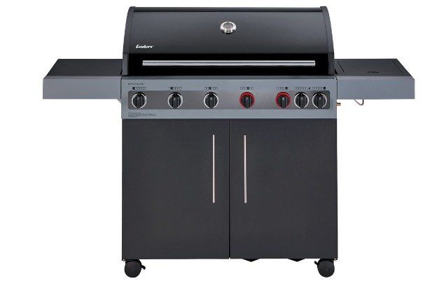 Enders Gasgrill Boston Black 6 mit 6 Edelstahlbrennern und Turbo Zone für ab 399€ (statt 619€)