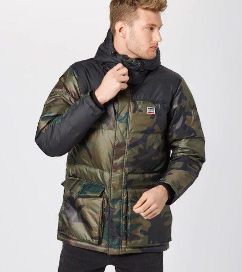 Levis Steppjacke Down Puffer Parka für 86,80€ (statt 109€)