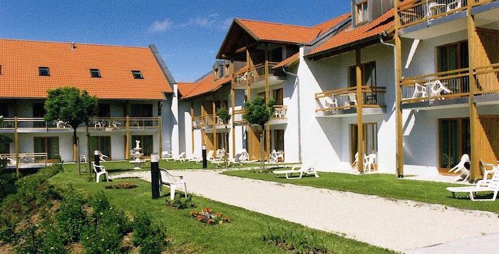 Bayrischer Wald: ÜN im 3* Sporthotel Einzelzimmer mit Halbpension für 23€ oder Doppelzimmer mit Frühstück für 32€